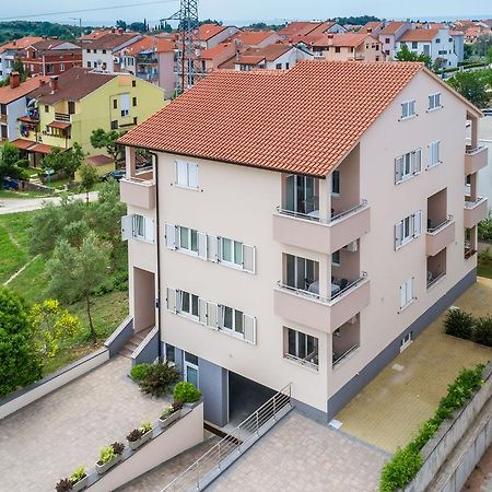 Apartments Nada Rovinj Exterior foto