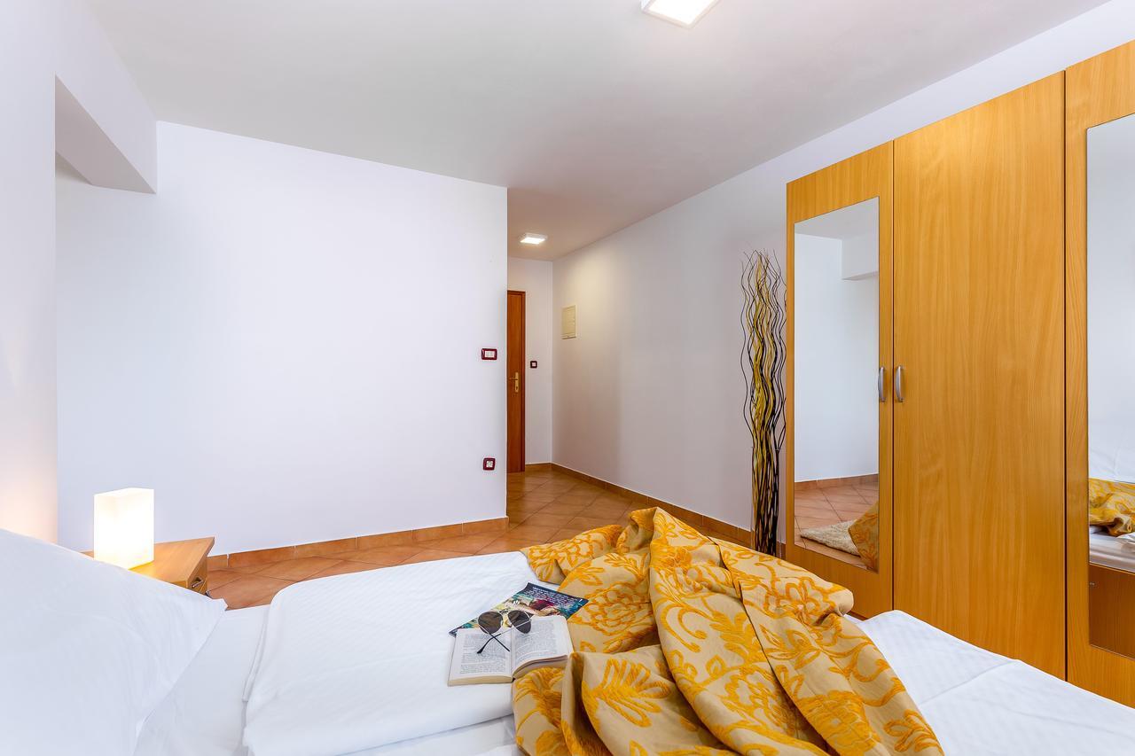 Apartments Nada Rovinj Exterior foto