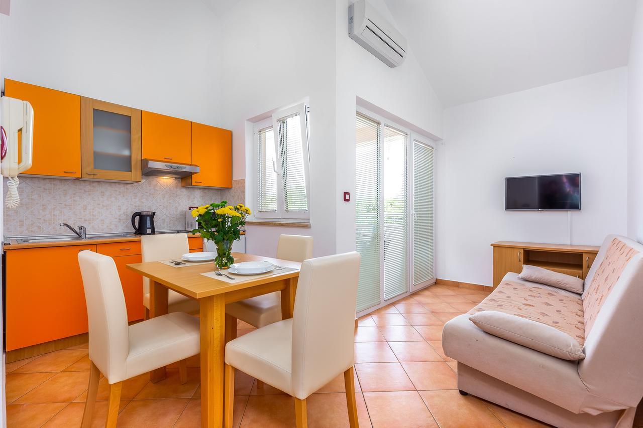 Apartments Nada Rovinj Exterior foto
